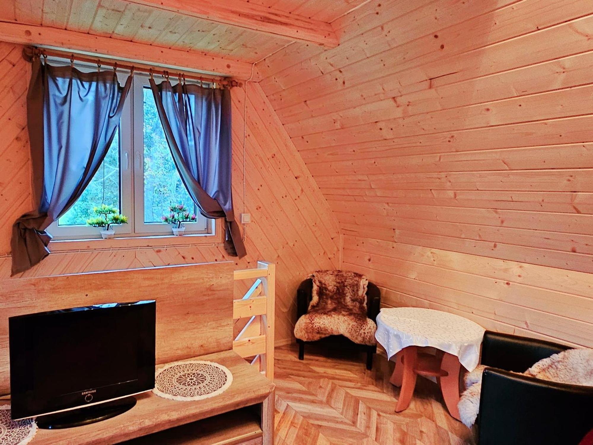 Eco Domek Z Duzym Ogrodem I Widokiem มูชองค์ชิคแล ภายนอก รูปภาพ